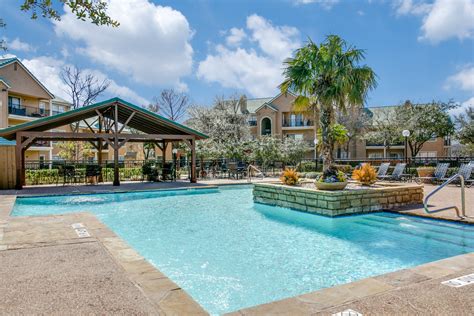 apartments fossil creek.